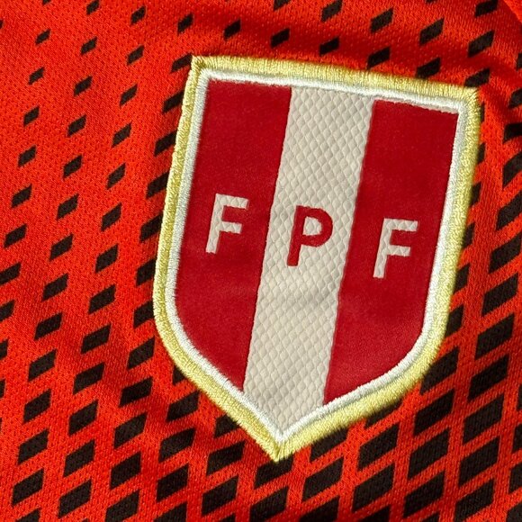 Adidas x PERU Soccer Jersey Red Mens Medium M Slim Fit #9 Lapadula 2023 Official - Picture 7 of 14